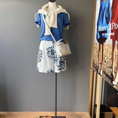 sommerliche Hingucker-Shorts mit Blumenprint